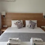 Hotell Rhapsody 4*