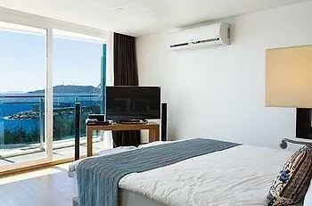 Szálloda Rhapsody 4*