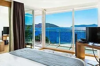 Szálloda Rhapsody 4*