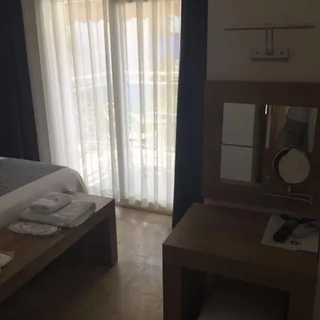 Szálloda Rhapsody 4*